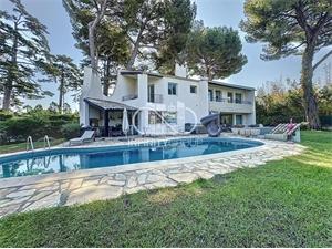 propriete à la vente -   06600  ANTIBES, surface 340 m2 vente propriete - UBI433143029